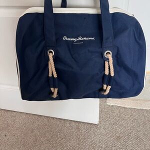 Tommy Bahamas duffel bag